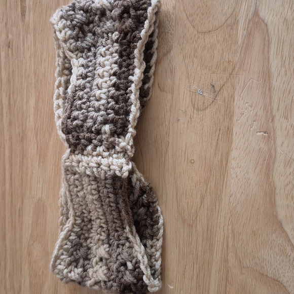 Crocheted Neutral Gradient Headband with Rose Gold Floral Brooch - Picture 3 of 4